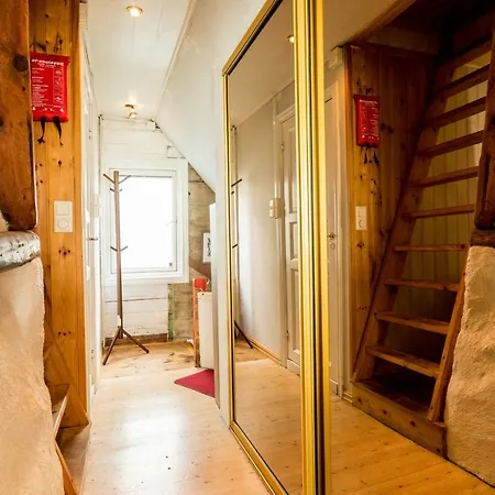 Historical In The Heart Of The Old Town 스타방에르