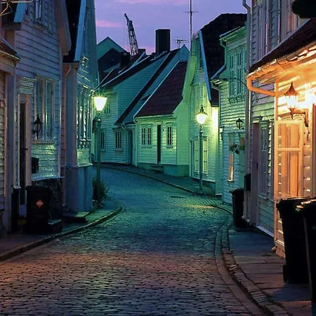 Historical In The Heart Of The Old Town Appartement Stavanger