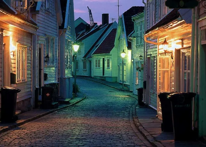 Historical In The Heart Of The Old Town Apartment Stavanger