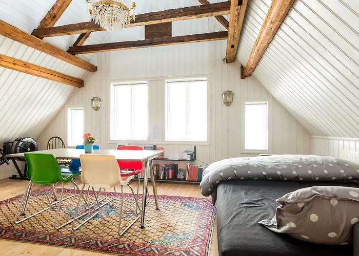 Historical In The Heart Of The Old Town Apartment