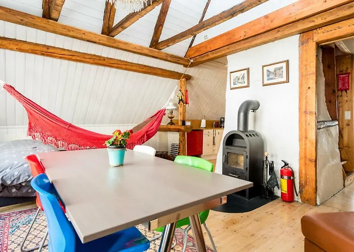 Historical In The Heart Of The Old Town Apartment