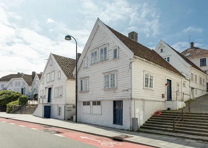 Historical In The Heart Of The Old Town Apartment