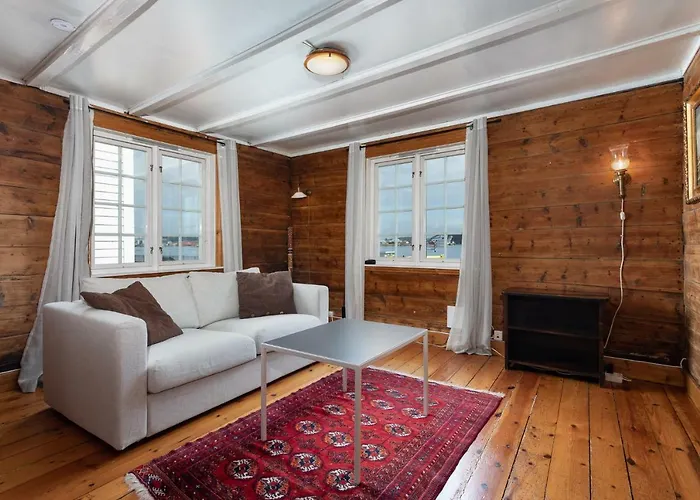 Historical In The Heart Of The Old Town Apartment Stavanger